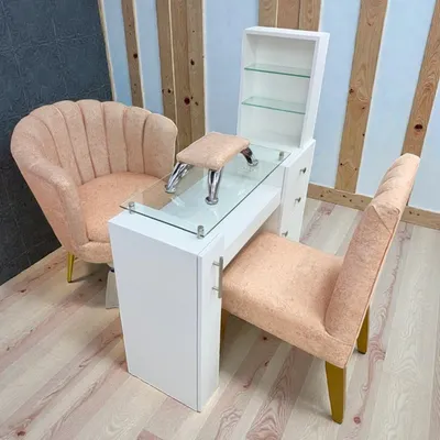 Mesa de manicura con silla concha